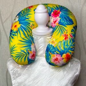 🌺🌴 Yellow Tropical Print Travel Neck Pillow 🌴🌺
